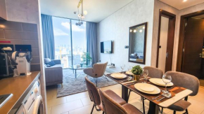 STAY BY LATINEM Luxury 2BR Holiday Home CVR A1808 near Burj Khalifa